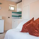 Casa Naumachie * Taormina